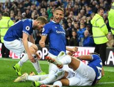 世俱杯2025-沃特福德主场不敌水晶宫，战绩惨淡的简单介绍